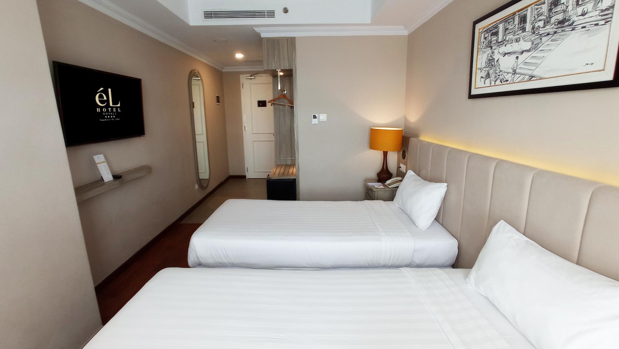 El Hotel Yogyakarta Malioboro Exterior photo