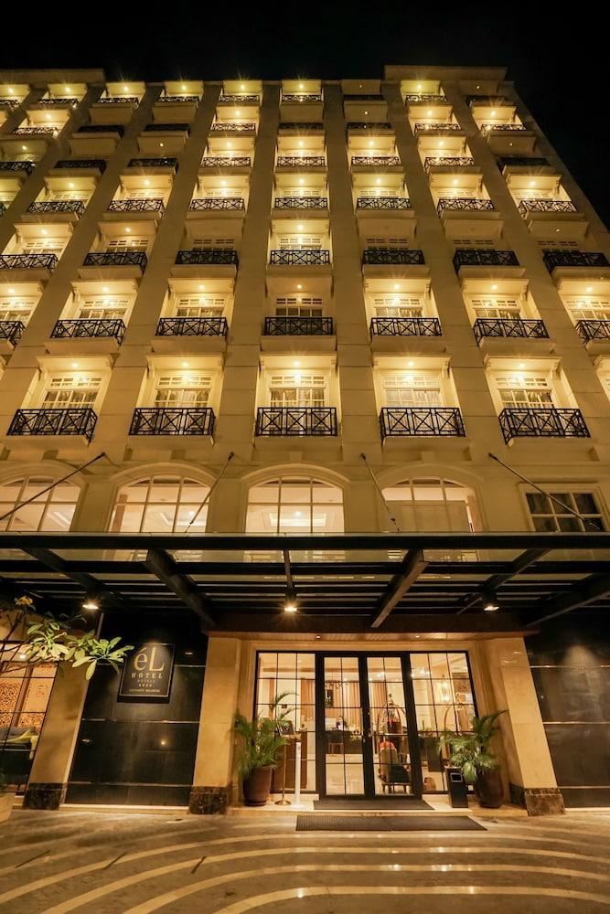 El Hotel Yogyakarta Malioboro Exterior photo